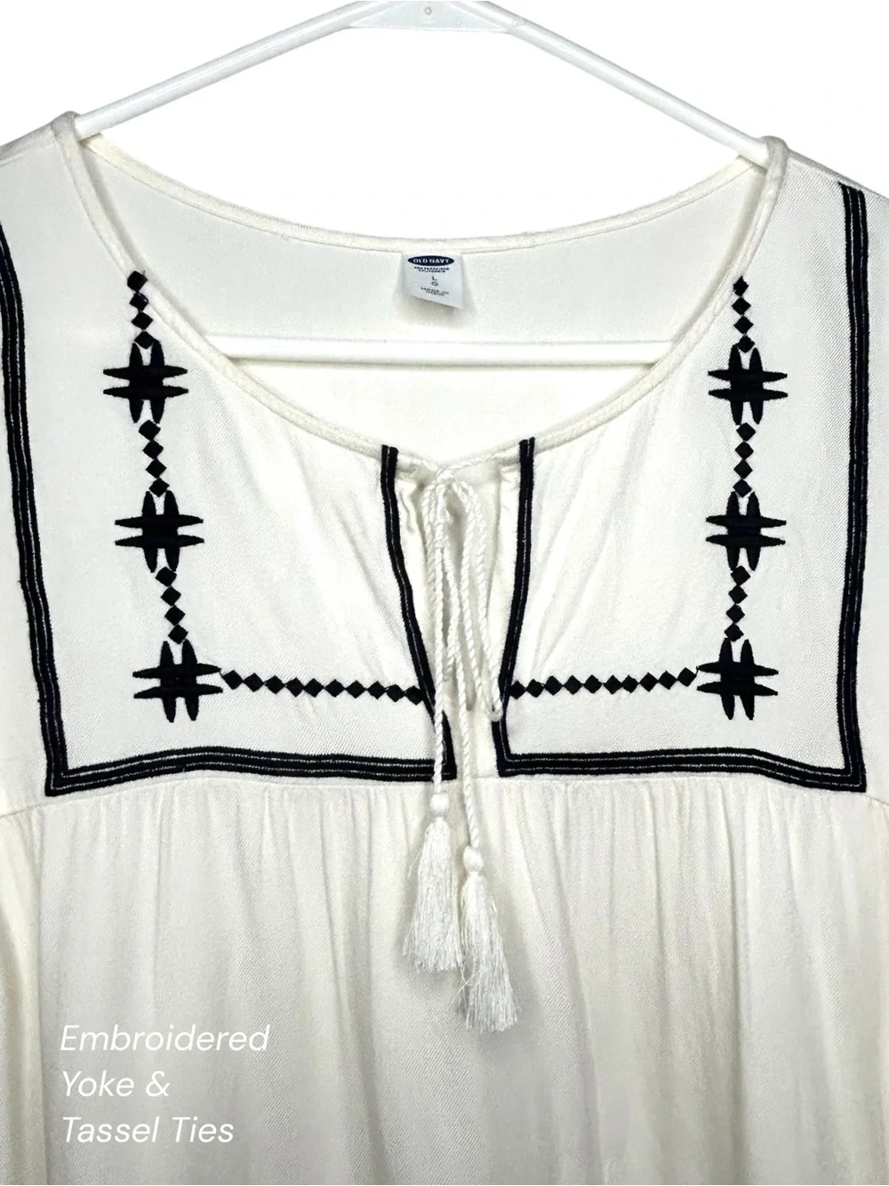 Y2K Peasant Blouse White w Black Boho Embroidery Flutter Sleeves & Tassel Ties L